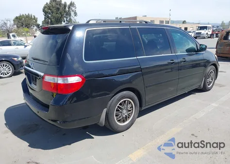 2006 Honda Odyssey Touring z USA, uszkodzony, nr VIN 5FNRL38806B103326